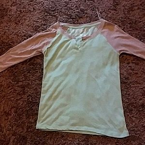 Mid length sleeve, shirt